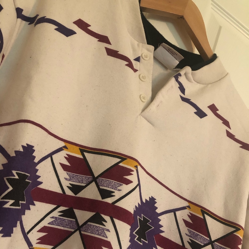 Vintage Art Unlimited men’s Aztec pattern sweatshirt.
